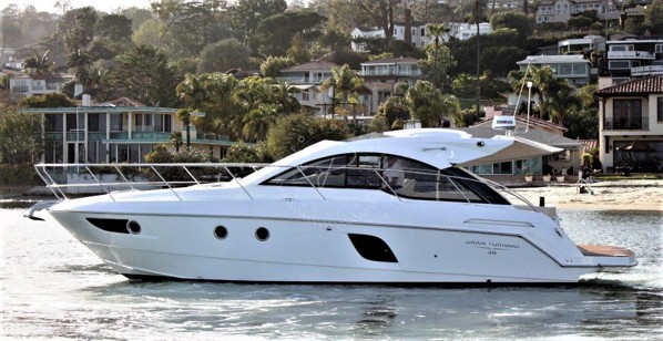 2014 BENETEAU GT 38