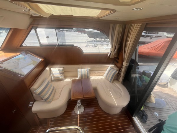 2012 VIKING MARIN 34 SEDAN
