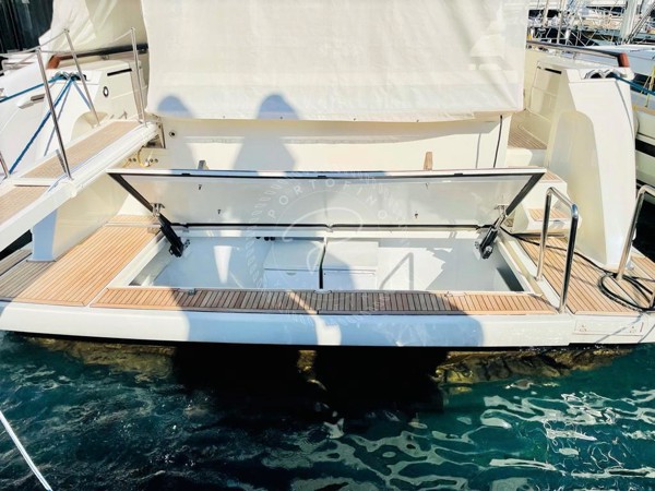 2003/2020 FERRETTI YACHTS 680