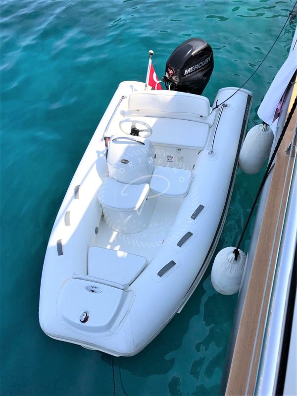 2015 AZIMUT MAGELLANO 53