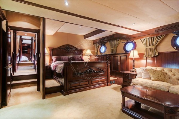 2002 CAPE SCOTT PILOTHOUSE 86