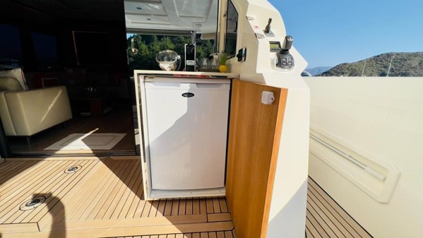 2014 ABSOLUTE 72 FLY