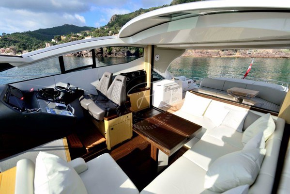 2016 SUNSEEKER PREDATOR 57