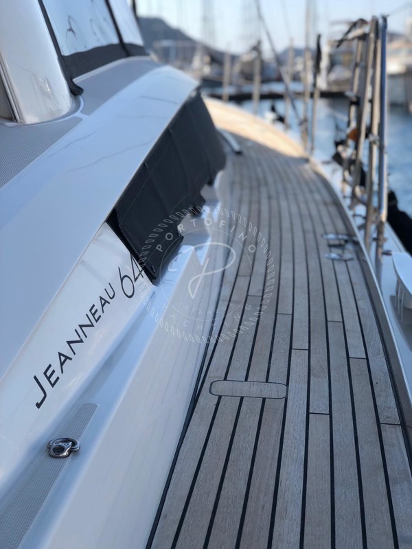 2017 JEANNEAU 64