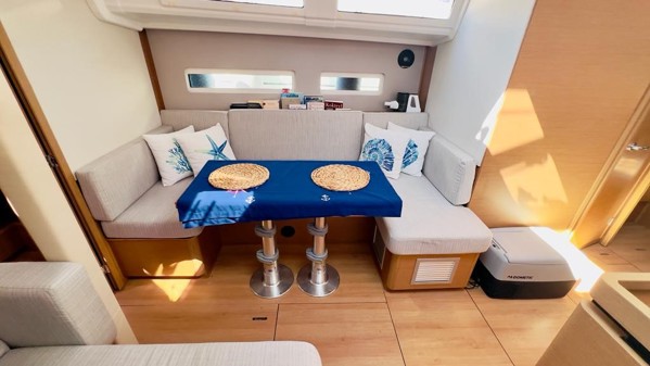 2020 JEANNEAU SUN ODYSSEY 410