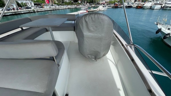 2012 BENETEAU ANTARES 42