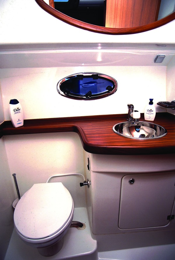 2012 VIKING MARIN 34 SEDAN