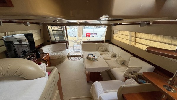 2004 FERRETTI YACHTS 590
