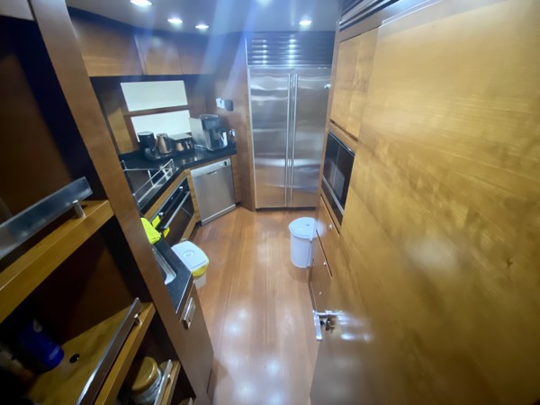 2007 AZIMUT 85
