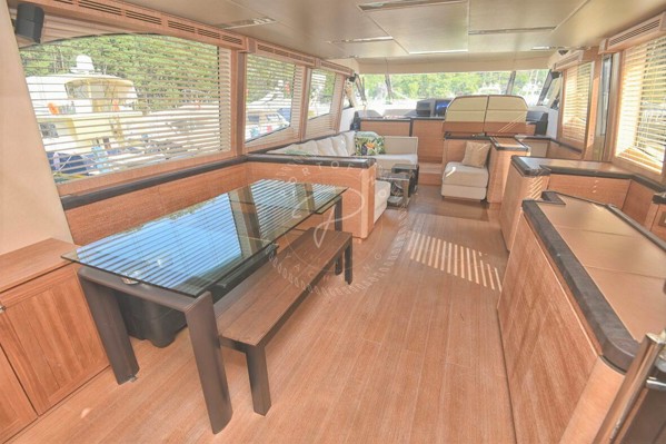 2013 MONTE CARLO YACHT 76