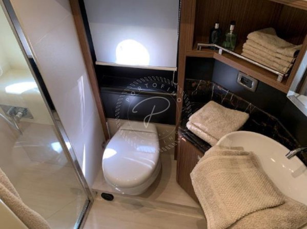 2016 ABSOLUTE NAVETTA 52