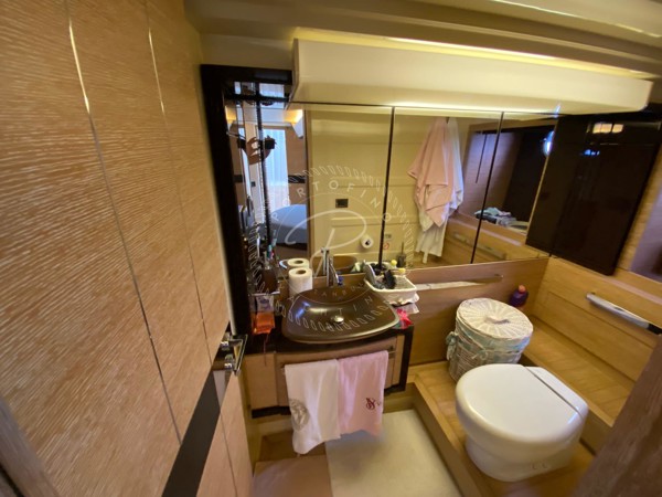 2012 AZIMUT 64 FLY
