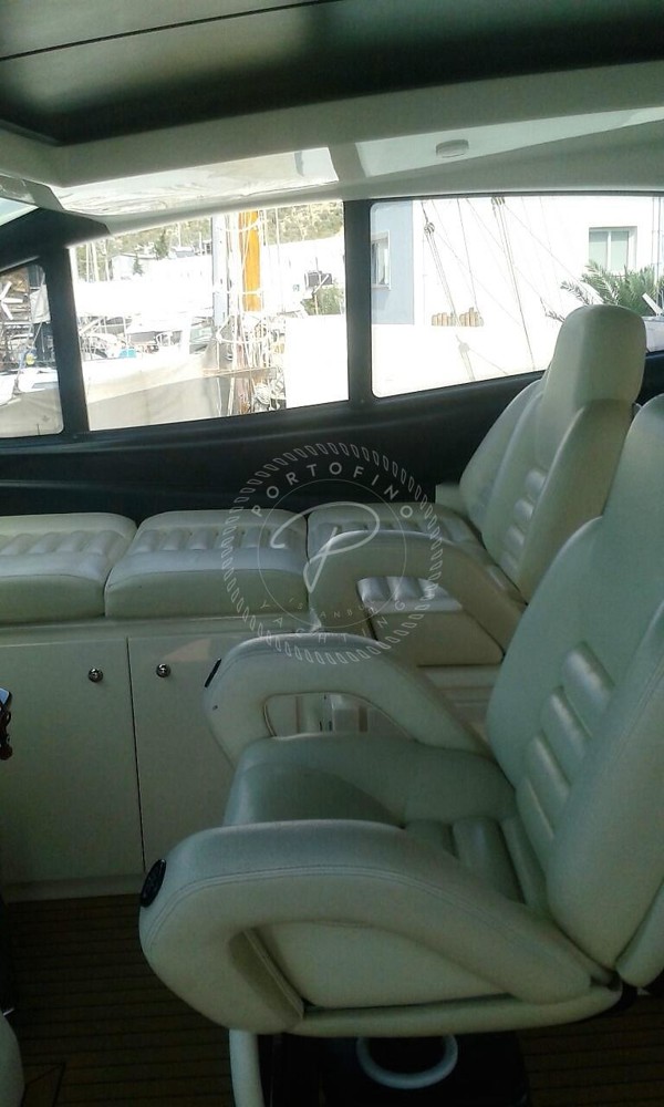 2005 PERSHING 62