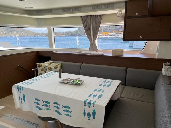 2021 LAGOON 52 F