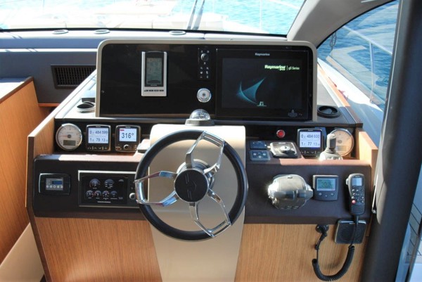 2017 SEALINE F530