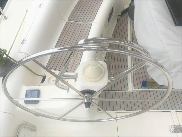 2012 AZUREE 40 VOYAGE
