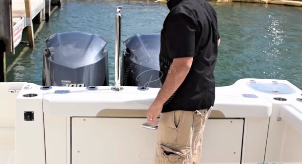 2016 SAILFISH 325 DC