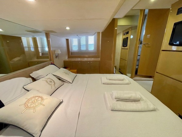 2009 PRINCESS 50