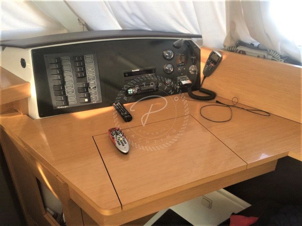 2013 FOUNTAINE PAJOT HELIA 44