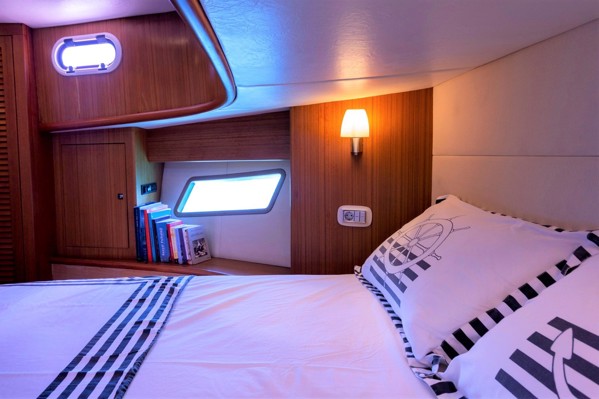 2008 CUSTOM TRAWLER 55