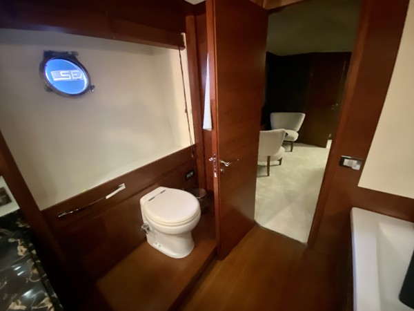 2007 AZIMUT 85