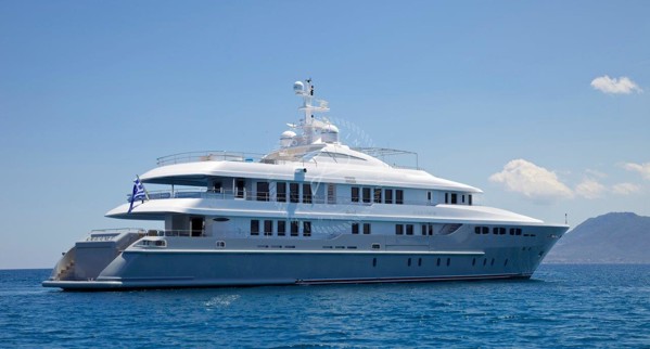 2006/2013 MONDOMARINE CUSTOM 49M