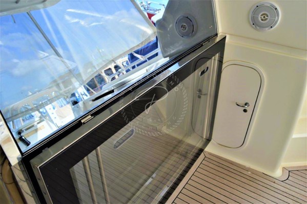 2006 FERRETTI 550 FLY