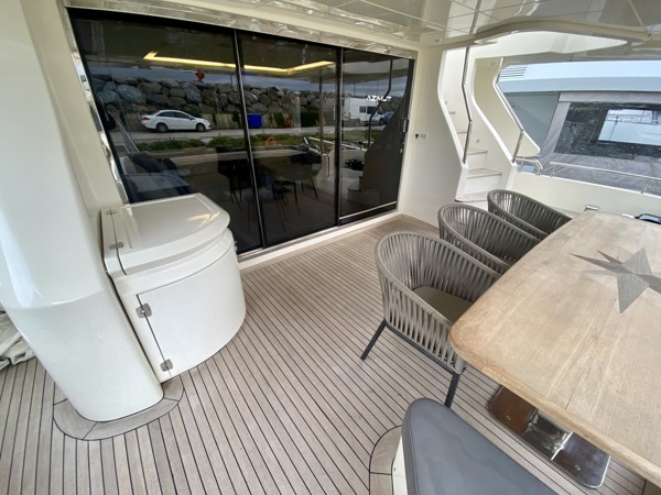 2007 AZIMUT 85