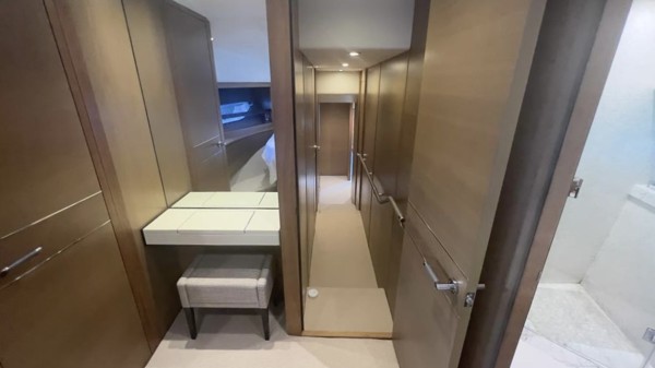 2015 PRINCESS 82