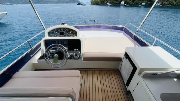 2017 LEOMAR 62