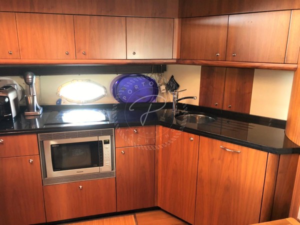2009 SUNSEEKER PREDATOR 62