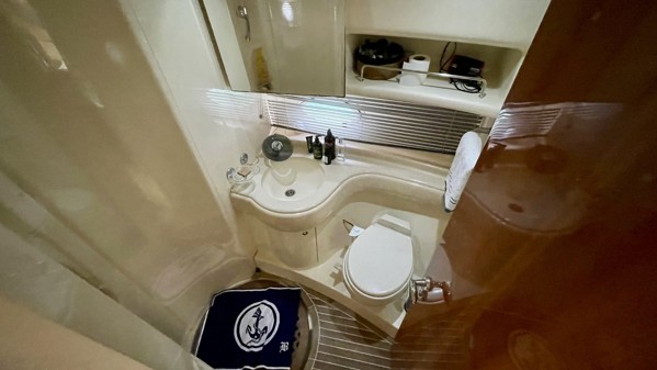 2003 AZIMUT 42 FLY