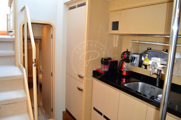 2010 PRINCESS 54