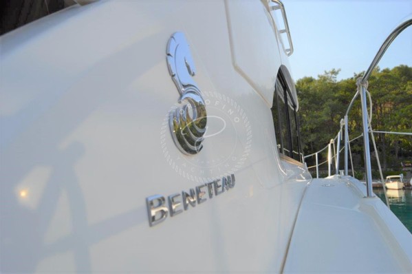 2013 BENETEAU ANTARES 42