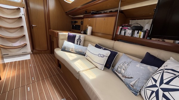 2008 JEANNEAU 42 DS 