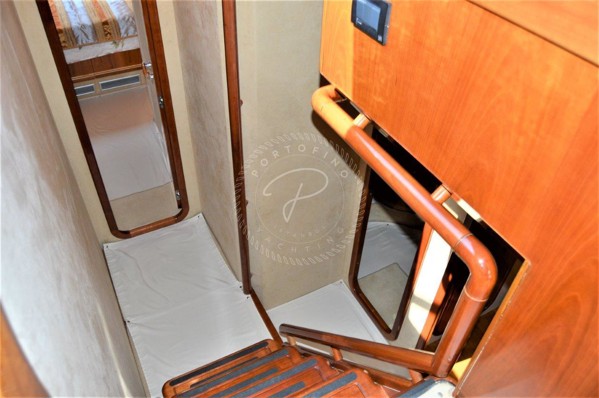 2001 FERRETTI YACHTS 80