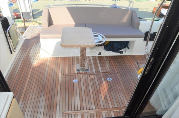 2015 PRESTIGE 420 FLY