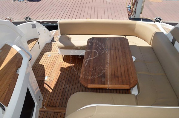 2012 FAIRLINE TARGA 38
