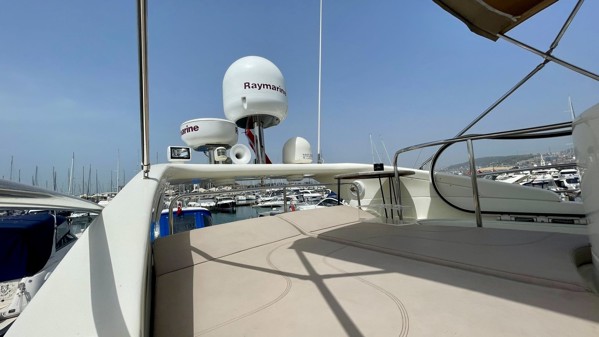 2003 AZIMUT 42 FLY