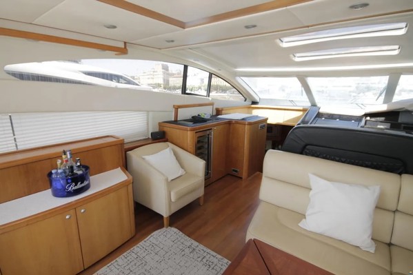 2008 SUNSEEKER PREDATOR 72