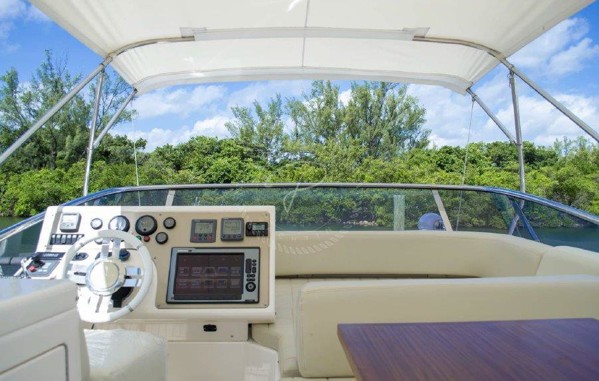 2012 AZIMUT 53 FLY