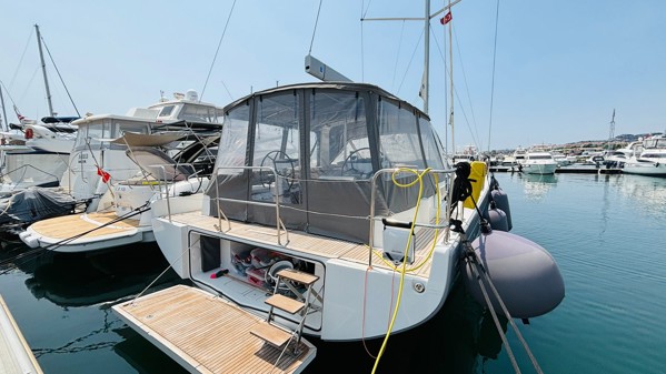 2024 BENETEAU OCEANIS 54