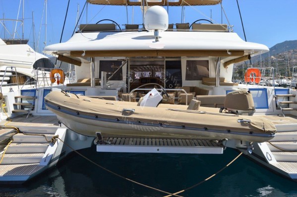 2012 LAGOON 620