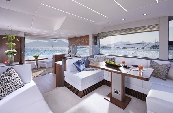 2018 SUNSEEKER MANHATTAN 52