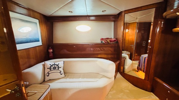 2000 SUNSEEKER MANHATTAN 64