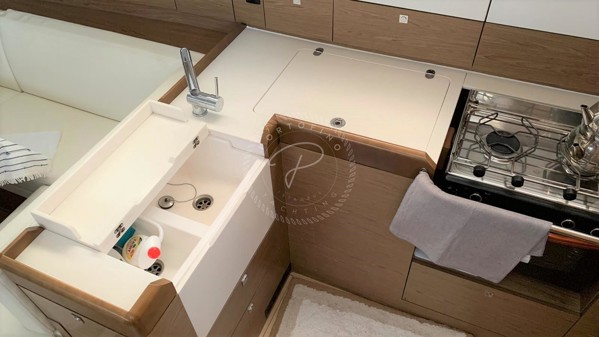 2012 JEANNEAU SUN ODYSSEY 44 DS