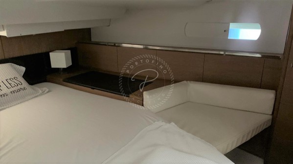 2012 JEANNEAU SUN ODYSSEY 44 DS