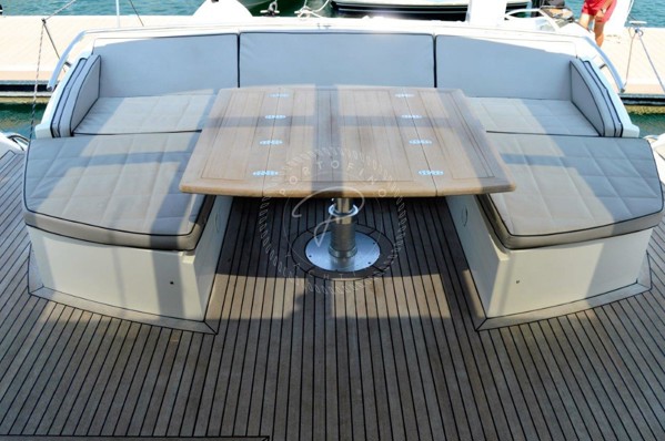 2011 ABSOLUTE 70 STY