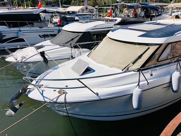 2015 JEANNEAU MERRY FISHER 755