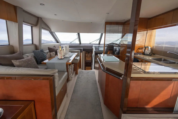 2012 PRINCESS 64